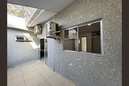 24_photo/952741b587.ceff8192393c33de-ATLAS-e25d8e40-0da3-4e4b-b971-14b474d522b0.jpg de casa à venda com 2 quartos, 100m² em São João do Rio Vermelho, Florianópolis