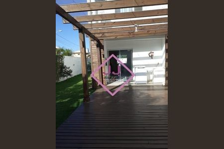 3_photo/952741c8e5.01a7aedc5f772de5-ATLAS-36cc8596-e3d2-48d3-a461-b3a232684025.jpg de casa à venda com 2 quartos, 93m² em São João do Rio Vermelho, Florianópolis