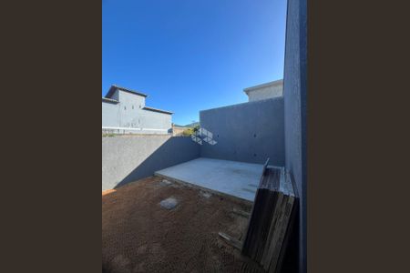 2_photo/952741ca0f.ceff8192393c33de-ATLAS-24fb6936-16c8-4a21-8cde-01ddbcabf7d1.jpg de casa à venda com 3 quartos, 81m² em São João do Rio Vermelho, Florianópolis