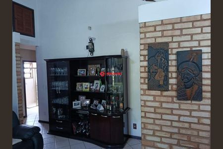 12_photo/952741cc1f.e9bc35269128f7e8-ATLAS-e56036e8-078f-4cbd-b17b-a2f8e7ee9f2d.jpg de casa à venda com 3 quartos, 155m² em S Joao Rio Vermelho, Florianópolis