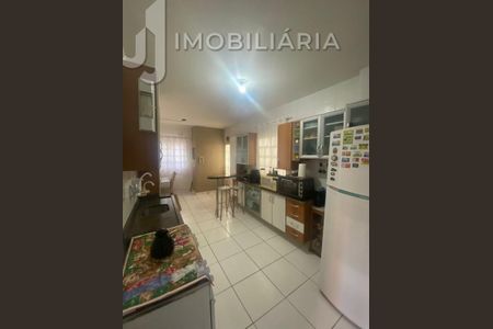 11_photo/952741cc3f.79e4fbe201538d3c-ATLAS-76c4073d-a3c8-4b8b-bafb-fa0b7e647bb4.jpg de casa à venda com 3 quartos, 155m² em São João do Rio Vermelho, Florianópolis