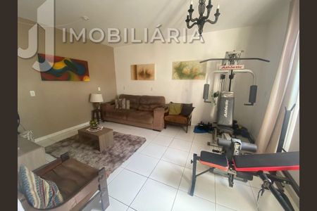 3_photo/952741cc3f.79e4fbe201538d3c-ATLAS-e04e5a6b-b0d2-4c5b-bb6e-9f1d1f31d7ac.jpg de casa à venda com 3 quartos, 155m² em São João do Rio Vermelho, Florianópolis