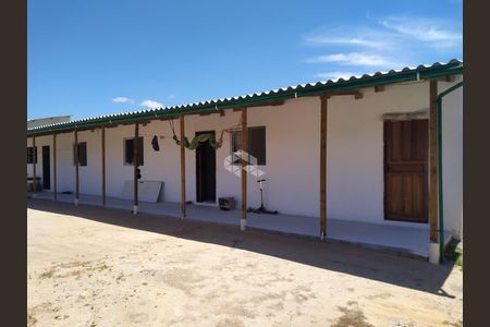 4_photo/952741cd73.d7a91d1757fec3a4-ATLAS-c93c75aa-e429-45d6-8f13-98d0b1445929.jpg de casa à venda com 5 quartos, 170m² em São João do Rio Vermelho, Florianópolis