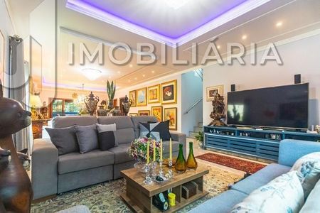 6_photo/952741ce21.b82b500fbc3a4e41-ATLAS-181663a5-1da1-4fbe-aa2e-1baabb832fc7.jpg de casa à venda com 3 quartos, 270m² em São João do Rio Vermelho, Florianópolis