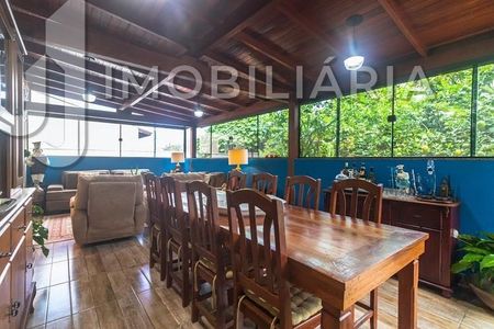 11_photo/952741ce21.b82b500fbc3a4e41-ATLAS-4b70c409-a99b-489a-972e-6a33c87138b0.jpg de casa à venda com 3 quartos, 270m² em São João do Rio Vermelho, Florianópolis