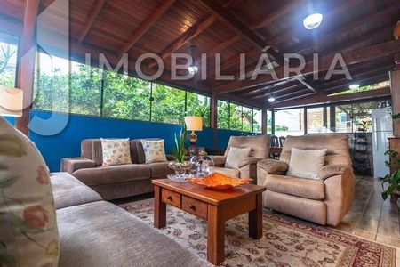 12_photo/952741ce21.b82b500fbc3a4e41-ATLAS-4b7da7f0-31c9-4172-a20b-6a63b8937aa2.jpg de casa à venda com 3 quartos, 270m² em São João do Rio Vermelho, Florianópolis