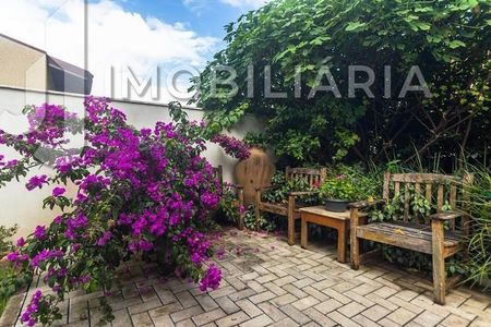 33_photo/952741ce21.b82b500fbc3a4e41-ATLAS-5271d577-e3b7-4fb8-958e-1ab7bf7b60e2.jpg de casa à venda com 3 quartos, 270m² em São João do Rio Vermelho, Florianópolis