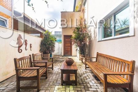 40_photo/952741ce21.b82b500fbc3a4e41-ATLAS-7d32cac3-5f25-4265-aafa-6fc8afaf2584.jpg de casa à venda com 3 quartos, 270m² em São João do Rio Vermelho, Florianópolis