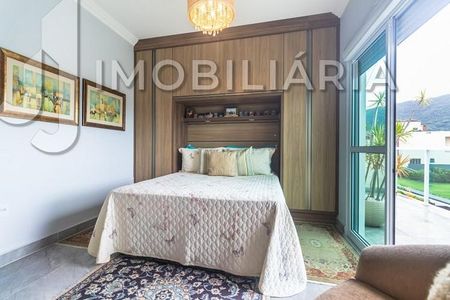 25_photo/952741ce21.b82b500fbc3a4e41-ATLAS-d4b5b110-ca03-4013-8369-a3c4ed61a75b.jpg de casa à venda com 3 quartos, 270m² em São João do Rio Vermelho, Florianópolis