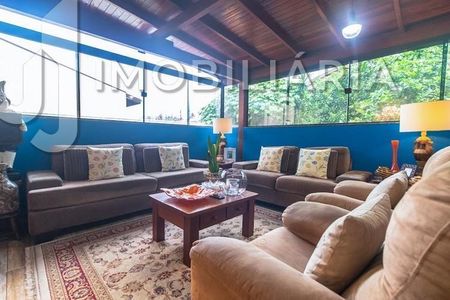 2_photo/952741ce21.b82b500fbc3a4e41-ATLAS-e13169c4-7e33-49a9-94b0-ef15d5e31428.jpg de casa à venda com 3 quartos, 270m² em São João do Rio Vermelho, Florianópolis