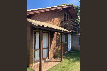 2_photo/952741ce5f.ceff8192393c33de-ATLAS-c6b48c30-6c55-43e9-898f-54b2a7dbc2c4.jpg de casa à venda com 3 quartos, 120m² em São João do Rio Vermelho, Florianópolis