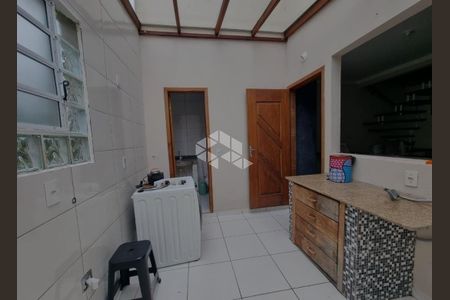 2_photo/952741d041.521465a1a6cc0fb0-ATLAS-d8ad59ea-da3c-4d30-8482-5ad4357c562e.jpg de casa à venda com 2 quartos, 150m² em São João do Rio Vermelho, Florianópolis