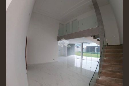 11_photo/952741d1c1.732b7fd8aaa5f07d-ATLAS-88f34a2e-3db0-4cc1-bd57-b74f07e81f9c.jpg de casa à venda com 3 quartos, 212m² em São João do Rio Vermelho, Florianópolis