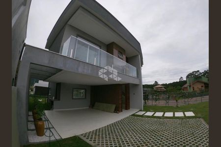 8_photo/952741d1c1.732b7fd8aaa5f07d-ATLAS-e688eeda-b143-4703-a941-d55cb87e9044.jpg de casa à venda com 3 quartos, 212m² em São João do Rio Vermelho, Florianópolis