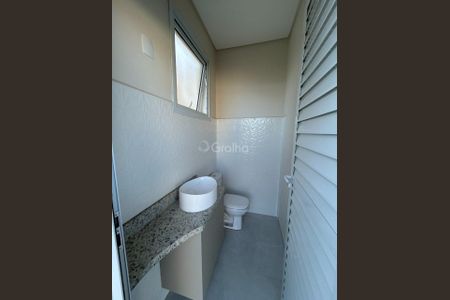 11_photo/952741d1c3.14be72f851f11d21-ATLAS-e14d67e3-c82e-4b9c-83a7-e035f1a01726.jpg de casa à venda com 4 quartos, 197m² em São João do Rio Vermelho, Florianópolis