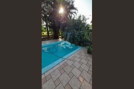 45_photo/952741d27b.d70e7eae2b930113-ATLAS-d80f19ec-b045-49b9-96f0-6df5403b39db.jpg de casa à venda com 4 quartos, 218m² em São João do Rio Vermelho, Florianópolis