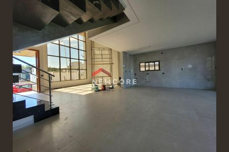 5_photo/952741d435.a671cd23213f9475-ATLAS-8dcf2bcf-e7c5-4604-b7b9-b58f2d7f5591.jpg de casa de condomínio à venda com 4 quartos, 232m² em São João do Rio Vermelho, Florianópolis