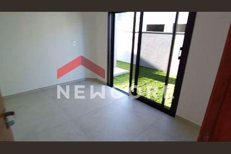 12_photo/952741d435.ac3b32f3884e407f-ATLAS-e93b0517-18d7-46f7-92c0-6be7fd3da91c.jpg de casa de condomínio à venda com 3 quartos, 240m² em São João do Rio Vermelho, Florianópolis