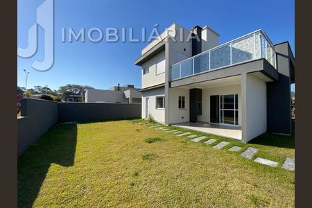 8_photo/952741d43b.7b1b2950b19b6683-ATLAS-c22947b7-891e-42b3-a272-d2ba19a1c4ea.jpg de casa à venda com 3 quartos, 269m² em São João do Rio Vermelho, Florianópolis