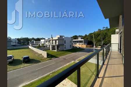 2_photo/952741d585.2d1a1fb8d25b434e-ATLAS-00d20174-b410-4c5d-9bb1-d41a834338f3.jpg de casa à venda com 4 quartos, 250m² em LT38, Florianópolis