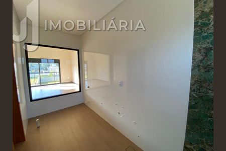 43_photo/952741d585.2d1a1fb8d25b434e-ATLAS-524e7bab-babe-4600-8d7c-8743964b58d7.jpg de casa à venda com 4 quartos, 250m² em LT38, Florianópolis