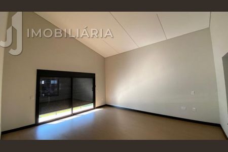 35_photo/952741d585.2d1a1fb8d25b434e-ATLAS-9ce3cc81-8453-4af7-bffd-c88e7336d661.jpg de casa à venda com 4 quartos, 250m² em LT38, Florianópolis