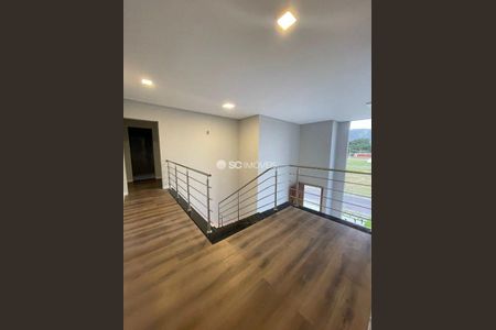 40_photo/952741d585.b0a16b5cb4d36903-ATLAS-94b5b8ef-542d-4e11-b37f-17bc06fda3bb.jpg de casa à venda com 4 quartos, 250m² em LT38, Florianópolis