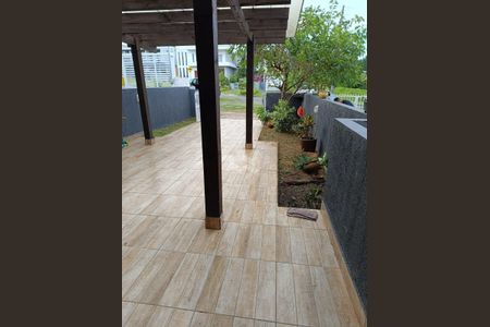 4_photo/952741e0db.0abb473e952761da-ATLAS-4cc73b76-d804-48b6-bb8e-c02bdb36286e.jpg de casa à venda com 2 quartos, 72m² em Ingleses do Rio Vermelho, Florianópolis