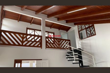 8_photo/952741e2a9.adbb37f92a381176-ATLAS-0241b6d1-80e3-42e0-bf4a-c9658d4fdf85.jpg de casa à venda com 5 quartos, 205m² em Ingleses do Rio Vermelho, Florianópolis