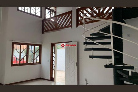 4_photo/952741e2a9.adbb37f92a381176-ATLAS-d332ece2-521b-495a-aed6-6b83cf256a75.jpg de casa à venda com 5 quartos, 205m² em Ingleses do Rio Vermelho, Florianópolis