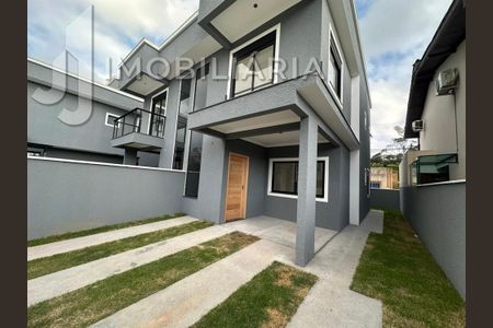 3_photo/952741e36f.6f3a9c5b1585d20a-ATLAS-1e2531b7-bdd4-4d0c-aabc-e1351b898e4d.jpg de casa à venda com 3 quartos, 129m² em Ingleses do Rio Vermelho, Florianópolis