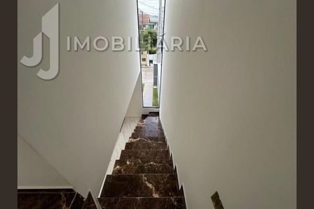 6_photo/952741e36f.6f3a9c5b1585d20a-ATLAS-b7c3d0e0-0da4-4b89-8e3f-b8d7c4ad7cc5.jpg de casa à venda com 3 quartos, 129m² em Ingleses do Rio Vermelho, Florianópolis