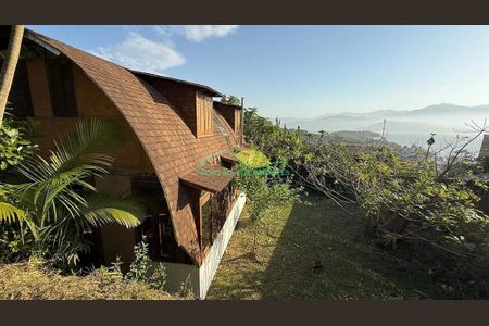 83_photo/952741e531.ceff8192393c33de-ATLAS-45fb582a-0066-48d0-804e-2a5da9b9b8a5.jpg de casa à venda com 6 quartos, 250m² em Ingleses do Rio Vermelho, Florianópolis