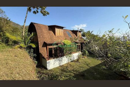 81_photo/952741e531.ceff8192393c33de-ATLAS-658410f6-c396-4ada-aa2d-b3ff7ff42817.jpg de casa à venda com 6 quartos, 250m² em Ingleses do Rio Vermelho, Florianópolis