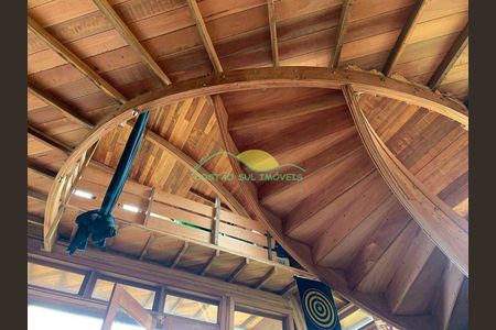 9_photo/952741e531.ceff8192393c33de-ATLAS-bf4926f0-e9b8-4646-b5b5-5acd77b120bb.jpg de casa para alugar com 6 quartos, 250m² em Ingleses do Rio Vermelho, Florianópolis