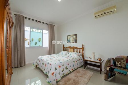 2_photo/952741e58d.cb24edb7c3cf389e-ATLAS-8f623fcf-4ca0-45be-8edc-03ac6b1fa191.jpg de casa para alugar com 4 quartos, 320m² em Ingleses Norte, Florianópolis