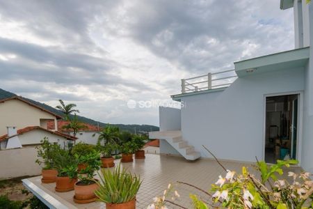 10_photo/952741e58d.cb24edb7c3cf389e-ATLAS-a44051fa-d9a1-4500-aa4d-e9cbfed2de9a.jpg de casa para alugar com 4 quartos, 320m² em Ingleses Norte, Florianópolis