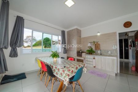 4_photo/952741e58d.cb24edb7c3cf389e-ATLAS-e9fd4274-bcf1-4f7d-b897-05e55c9e9e4a.jpg de casa para alugar com 4 quartos, 320m² em Ingleses Norte, Florianópolis