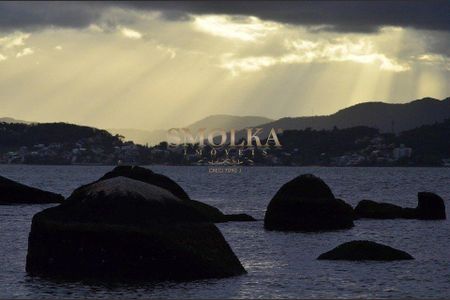 2_photo/952741e6c5.d9f076d2edbf9077-ATLAS-7663ab69-3657-46fe-a63b-b21c99bb2d53.jpg de casa à venda com 3 quartos, 225m² em Ingleses do Rio Vermelho, Florianópolis
