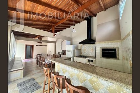 7_photo/952741e6dd.e98a0441d5514113-ATLAS-dd722103-d0c4-4f6d-ba13-e1ade80c47da.jpg de casa à venda com 3 quartos, 293m² em Ingleses do Rio Vermelho, Florianópolis