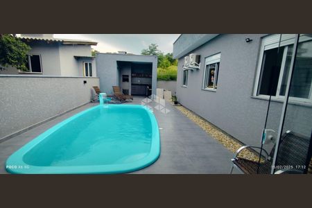 13_photo/952741ef93.c27bb358fc36071b-ATLAS-7bd8dd4f-0899-406e-b420-ff296dc86d4f.jpg de casa à venda com 3 quartos, 145m² em Ingleses do Rio Vermelho, Florianópolis