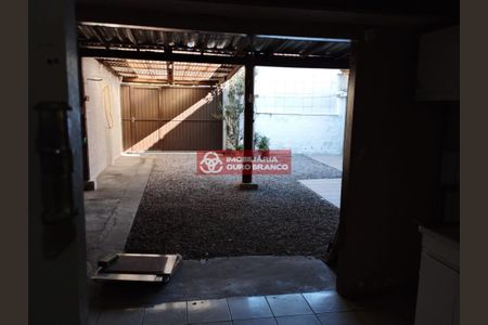 5_photo/952741f7b1.4cea1a0b3f6bbd2f-ATLAS-284d9bf9-026a-4e43-9c08-bb085ec3f6bb.jpg de casa à venda com 4 quartos, 100m² em Ingleses do Rio Vermelho, Florianópolis