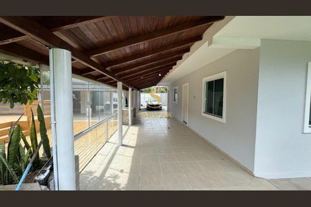 8_photo/952741f7bd.7a69ff73eb43ff8d-ATLAS-2cb0bb4d-7967-4301-a7c3-880964a54a87.jpg de casa à venda com 4 quartos, 774m² em Ingleses do Rio Vermelho, Florianópolis