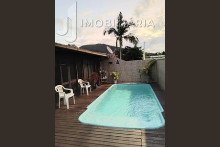 5_photo/952741fb2d.cbac4b0532efd0a4-ATLAS-9fffcb8d-c18e-41ac-80bd-a2d428d46abd.jpg de casa à venda com 4 quartos, 210m² em Ingleses do Rio Vermelho, Florianópolis