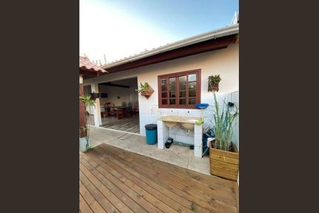 10_photo/952741fc1f.4e1a6e6486a440d9-ATLAS-9ffe8945-7316-4b56-a541-9fc12cbd2f1c.jpg de casa à venda com 3 quartos, 200m² em Ingleses do Rio Vermelho, Florianópolis