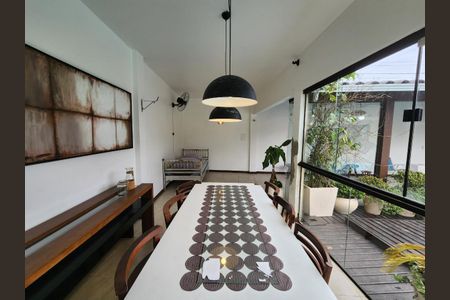 27_photo/952741fe73.21b0f3a91dd3e2b0-ATLAS-ea5cd648-596a-42a9-b541-d82c2d7f4b1f.jpg de casa à venda com 3 quartos, 404m² em Ingleses do Rio Vermelho, Florianópolis