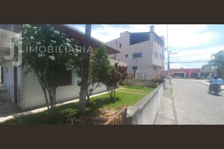 4_photo/952741fea3.4f01e810a805cb87-ATLAS-64edab38-c4b2-484d-a47b-6eca35e74340.jpg de casa à venda com 5 quartos, 136m² em Ingleses do Rio Vermelho, Florianópolis
