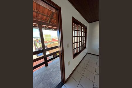 5_photo/952742026d.ceff8192393c33de-ATLAS-7f9d0fc8-beb4-4c10-b738-d86444fde85f.jpg de casa à venda com 3 quartos, 83m² em Ingleses do Rio Vermelho, Florianópolis