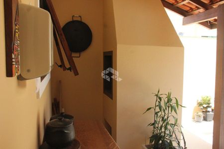 5_photo/952742026f.d55b36f64ebf45c1-ATLAS-262aefd6-e09c-4a49-8f14-a753e6b125ea.jpg de casa à venda com 3 quartos, 145m² em Ingleses do Rio Vermelho, Florianópolis