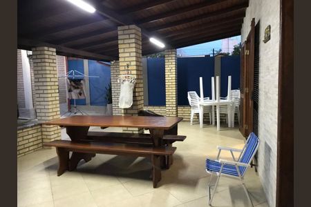 4_photo/95274202f9.ceff8192393c33de-ATLAS-2e7e89f5-21d9-4ce6-a19f-c1c5b47e06e9.jpg de casa à venda com 2 quartos, 90m² em Ingleses do Rio Vermelho, Florianópolis